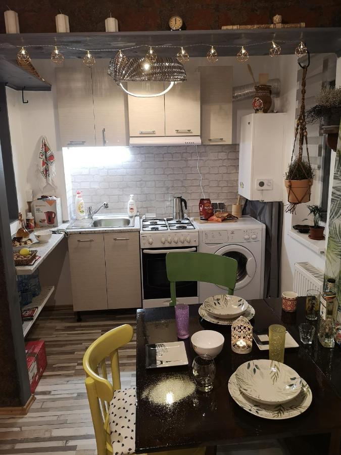 Апартаменты Little Modern Folk Apt Вэлени-де-Мунте Экстерьер фото